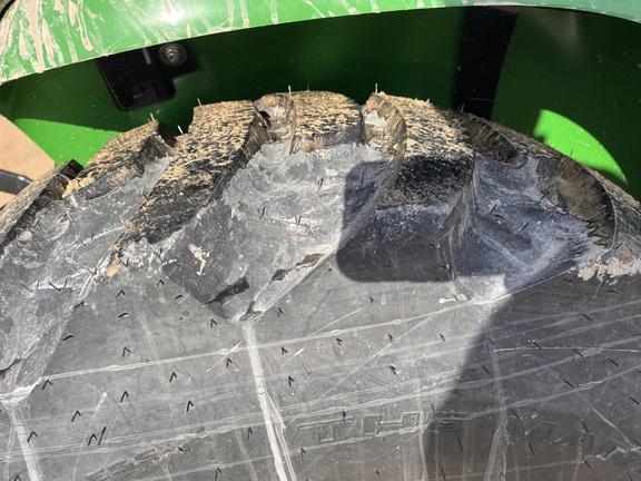 2025 John Deere 3038E - Photo16