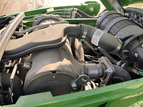 2025 John Deere 3038E - Photo22