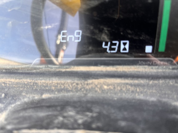 2025 John Deere 3038E - Photo29