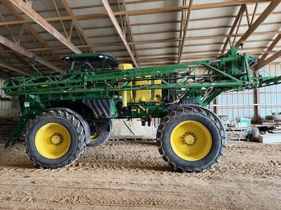 Photo of 2018 John Deere R4030