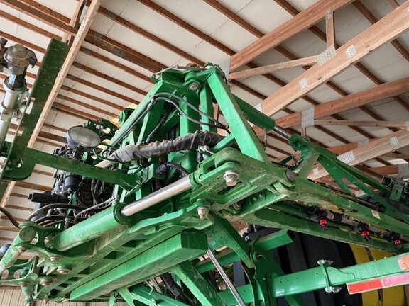 Photo of 2018 John Deere R4030