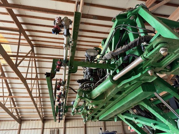 Photo of 2018 John Deere R4030