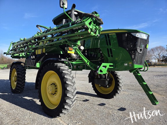 Photo of 2018 John Deere R4030