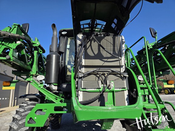 Photo of 2018 John Deere R4030