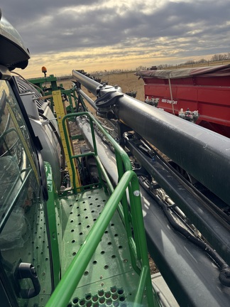 Used 2019 John Deere R4045 Self Propelled Sprayers at Horizon Ag & Turf in Edmonton West, AB - Photo11