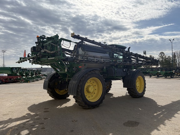 Used 2019 John Deere R4045 Self Propelled Sprayers at Horizon Ag & Turf in Edmonton West, AB - Photo6