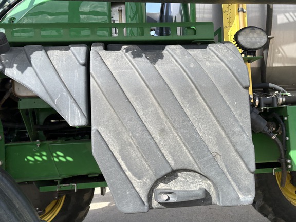 Used 2019 John Deere R4045 Self Propelled Sprayers at Horizon Ag & Turf in Edmonton West, AB - Photo12