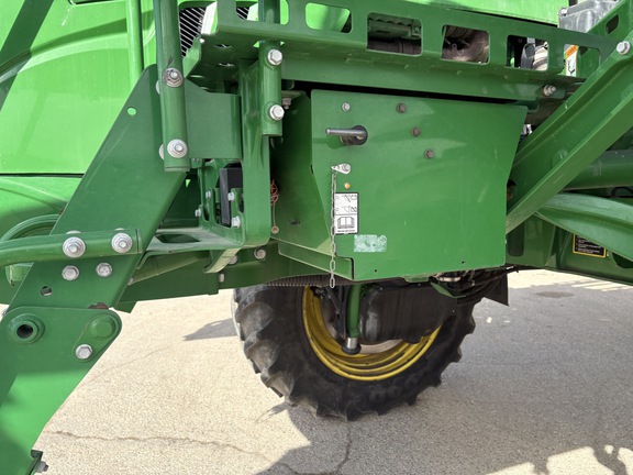 Used 2019 John Deere R4045 Self Propelled Sprayers at Horizon Ag & Turf in Edmonton West, AB - Photo24