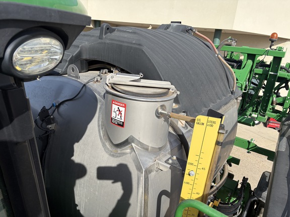Used 2019 John Deere R4045 Self Propelled Sprayers at Horizon Ag & Turf in Edmonton West, AB - Photo31