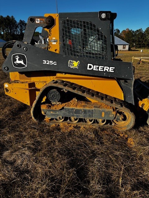 2024 John Deere 325G Image 5