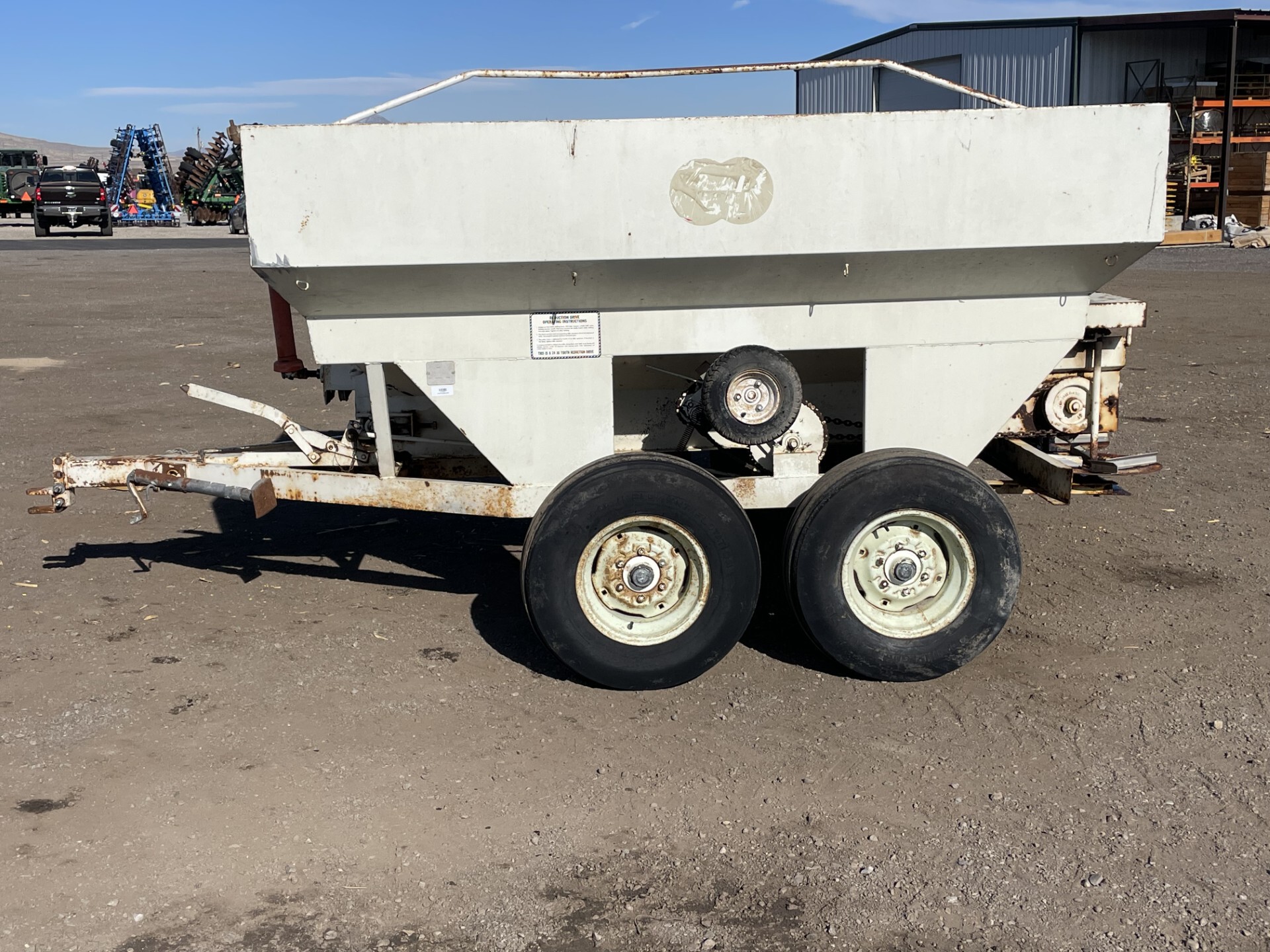 1974 Other Spreader Image 8