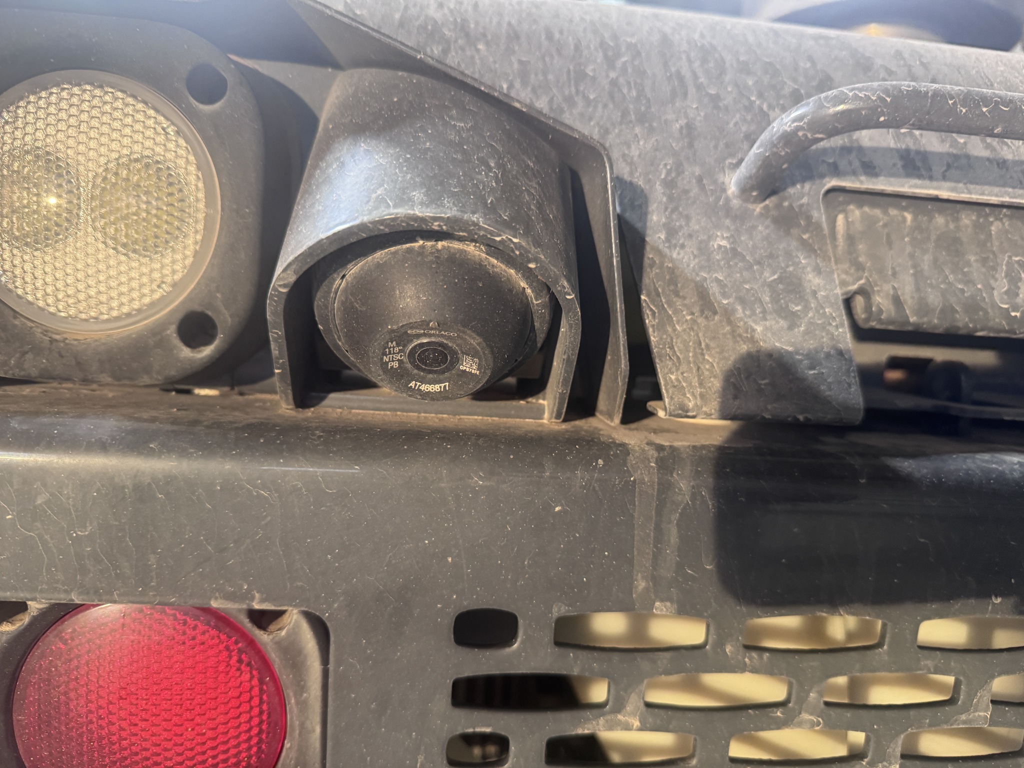 2023 John Deere 325G Image 3