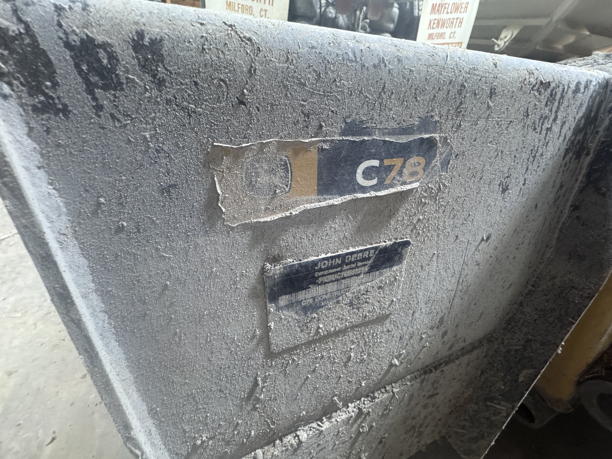 2023 John Deere 325G Image 15