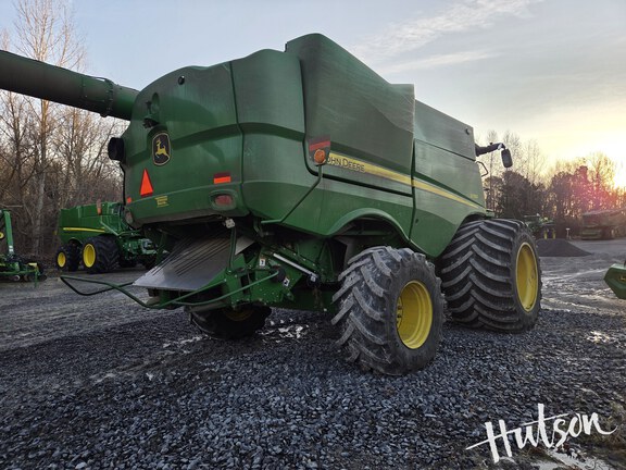 Photo of 2022 John Deere S780