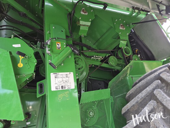 Photo of 2022 John Deere S780