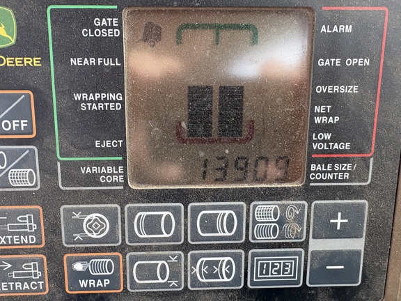 2022 John Deere 560M - Photo3