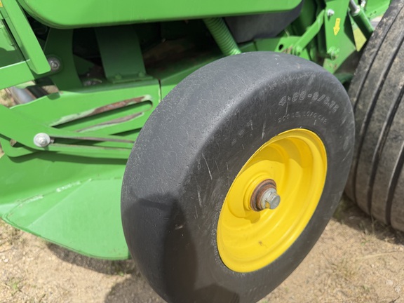 2022 John Deere 560M - Photo10