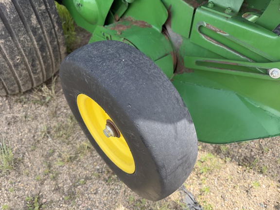 2022 John Deere 560M - Photo11