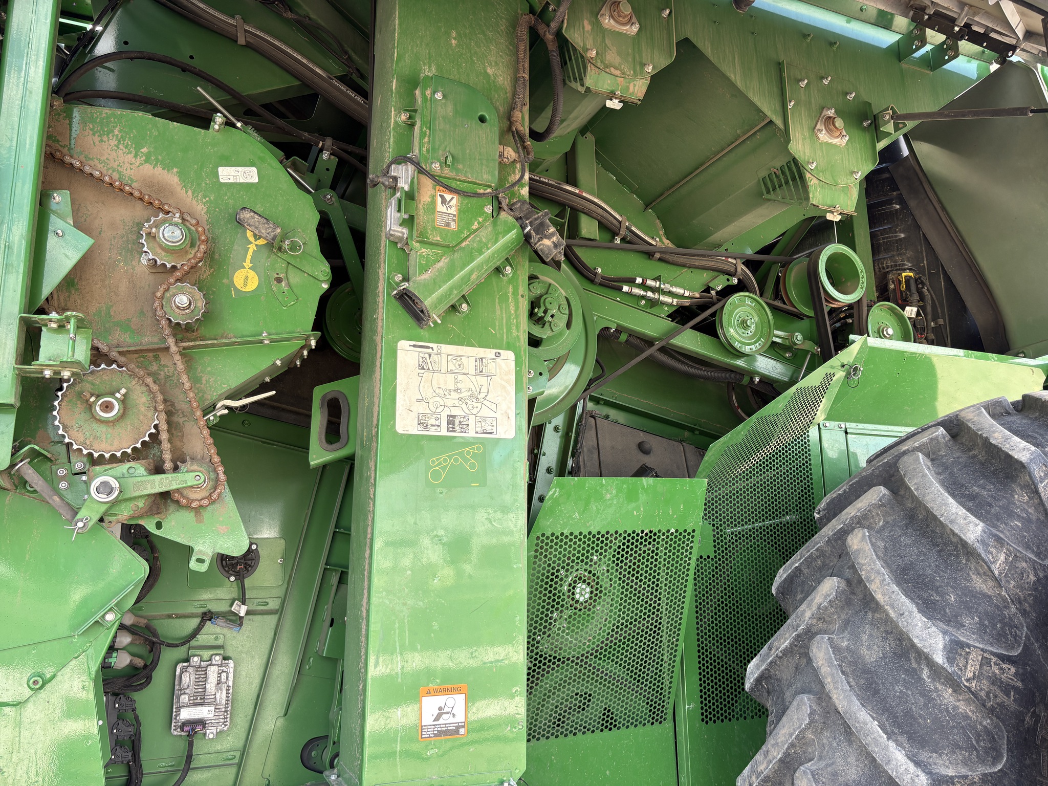 2022 John Deere S780 Image 8