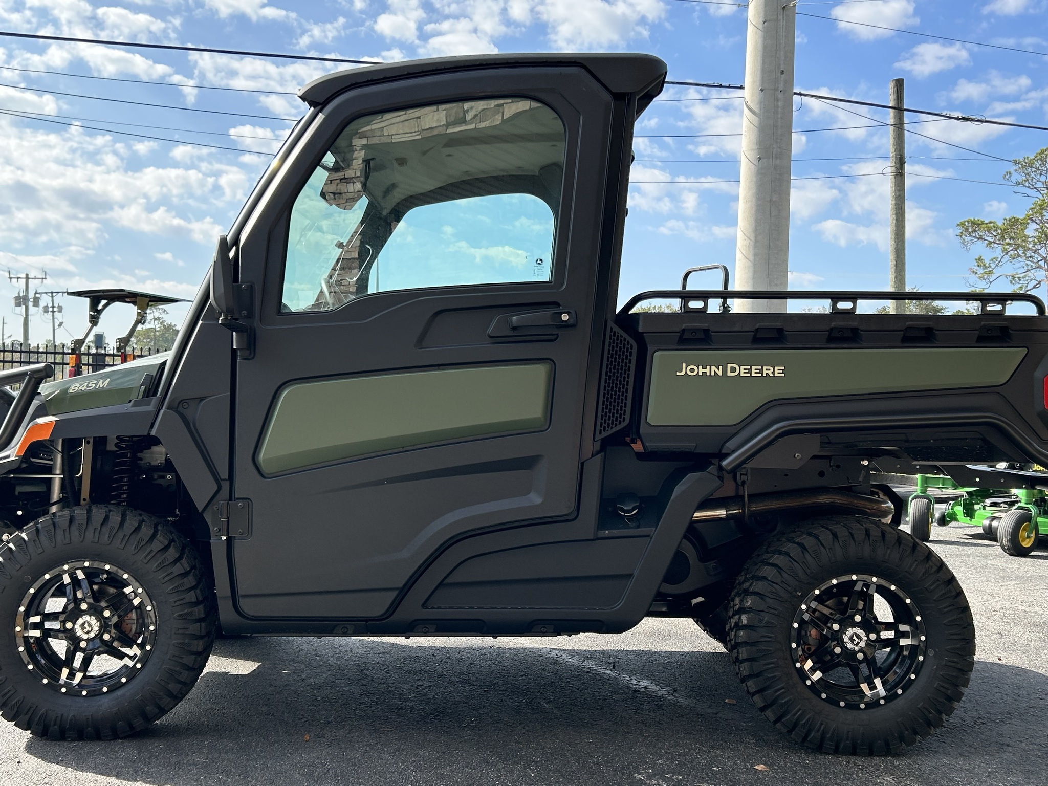 2025 John Deere 845M Image 1