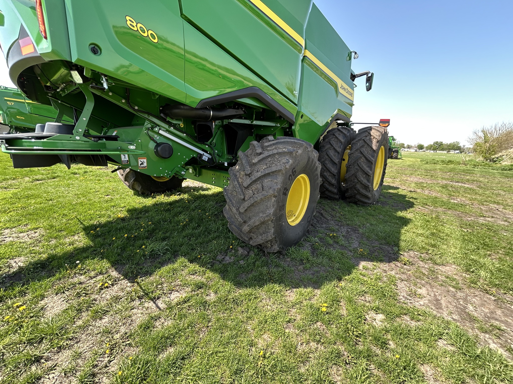  2025 John Deere S7 800 at Heritage Tractor in Galesburg, IL