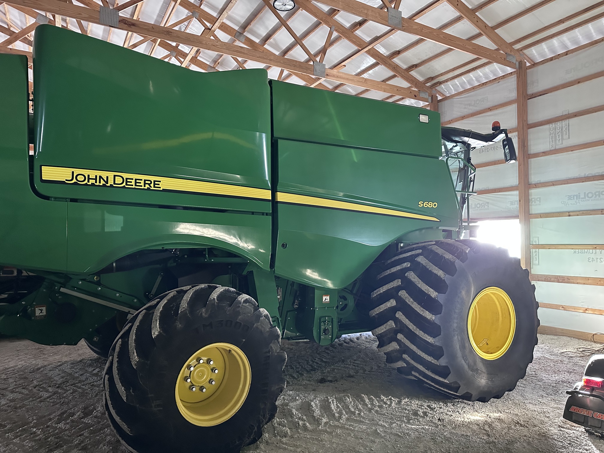 2016 John Deere S680 Image 1