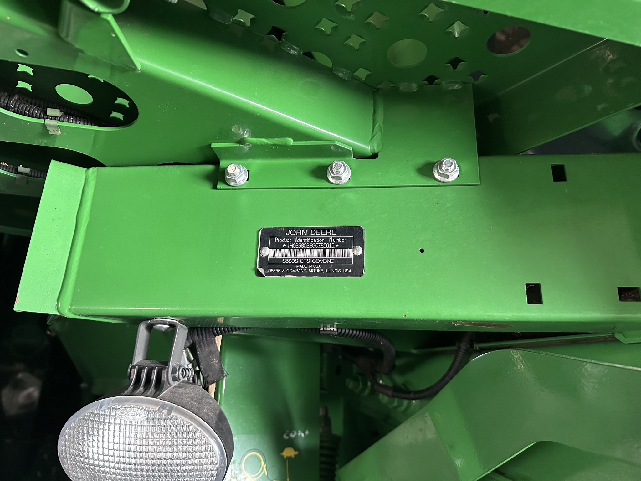2016 John Deere S680 Image 7