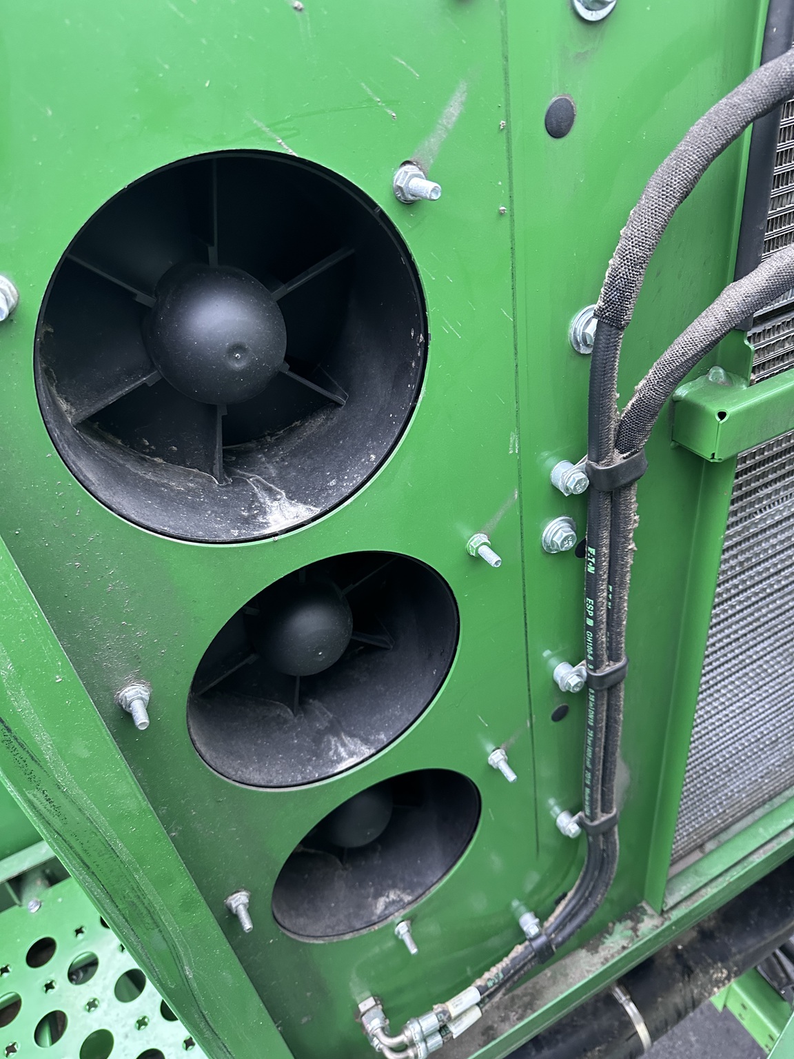 2016 John Deere S680 Image 28