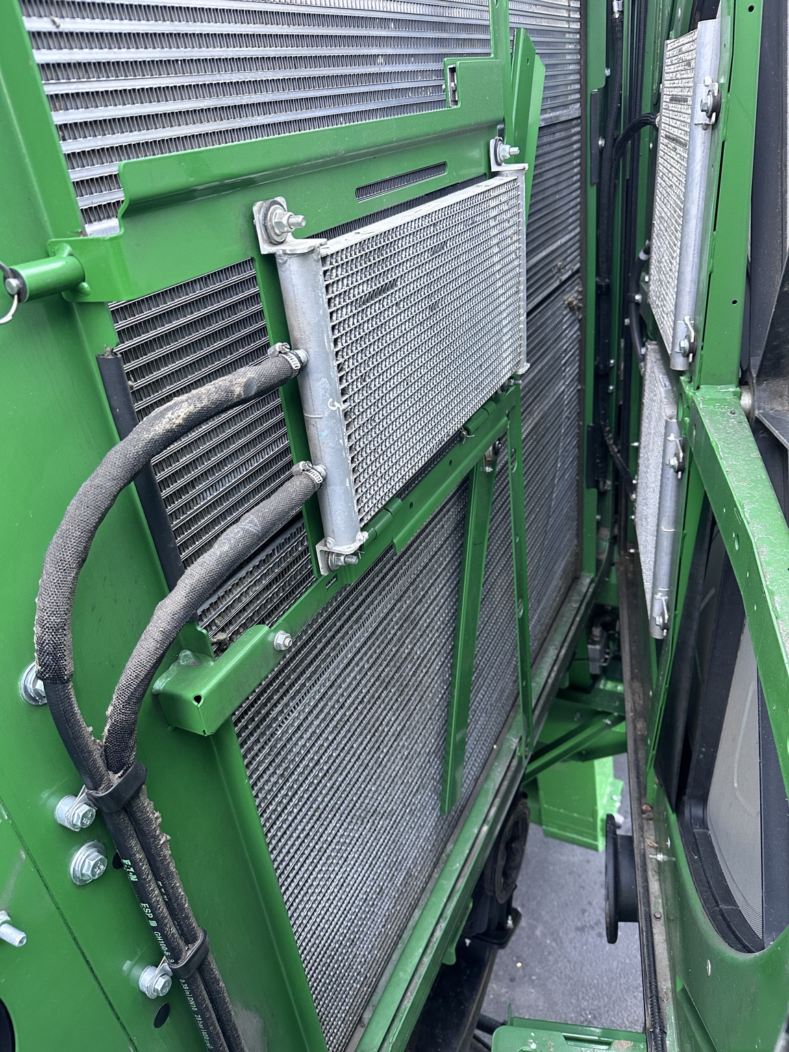 2016 John Deere S680 Image 27