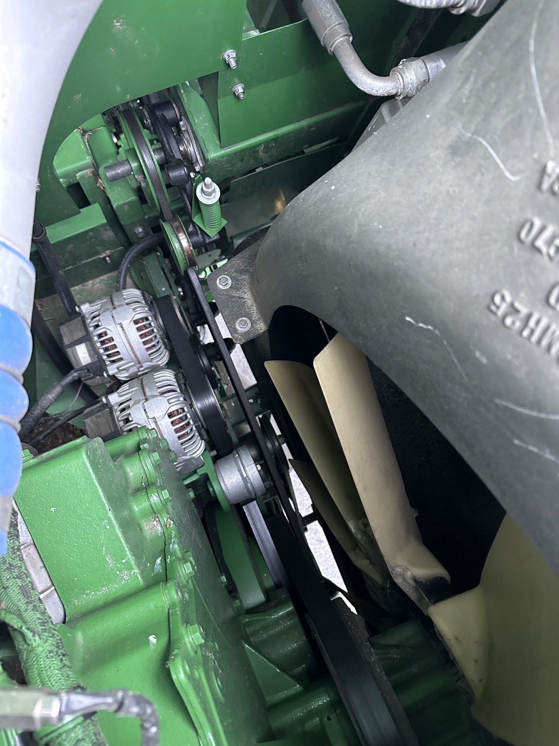 2016 John Deere S680 Image 33