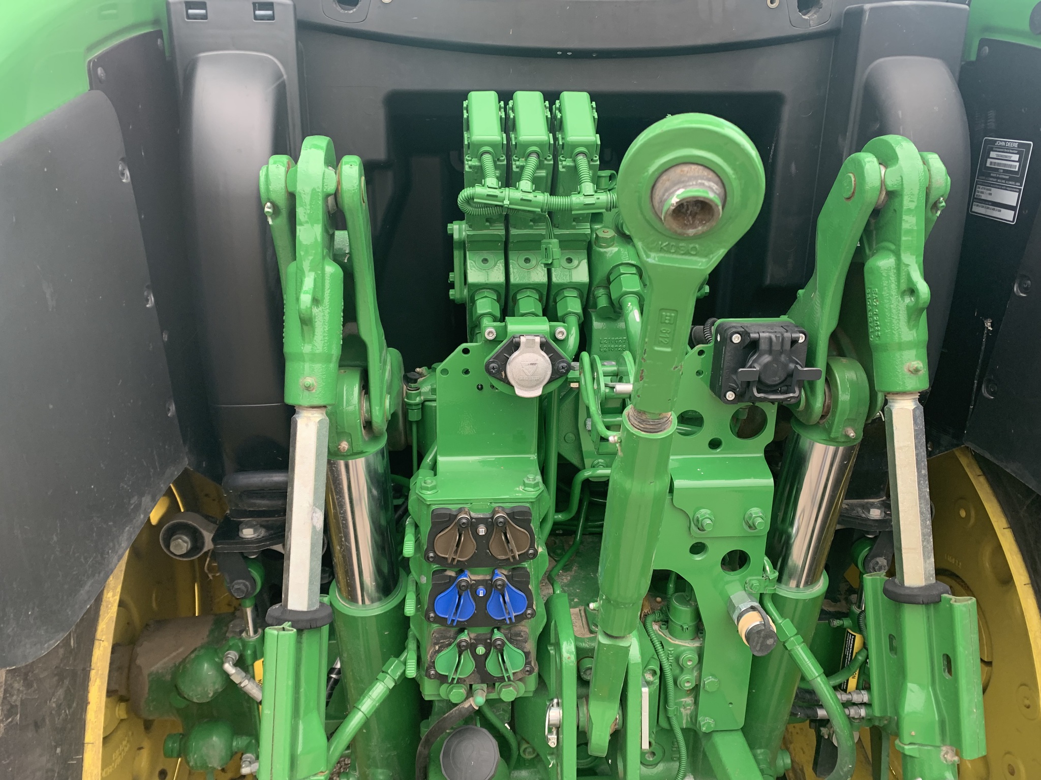 2023 John Deere 6R 120 Image 2