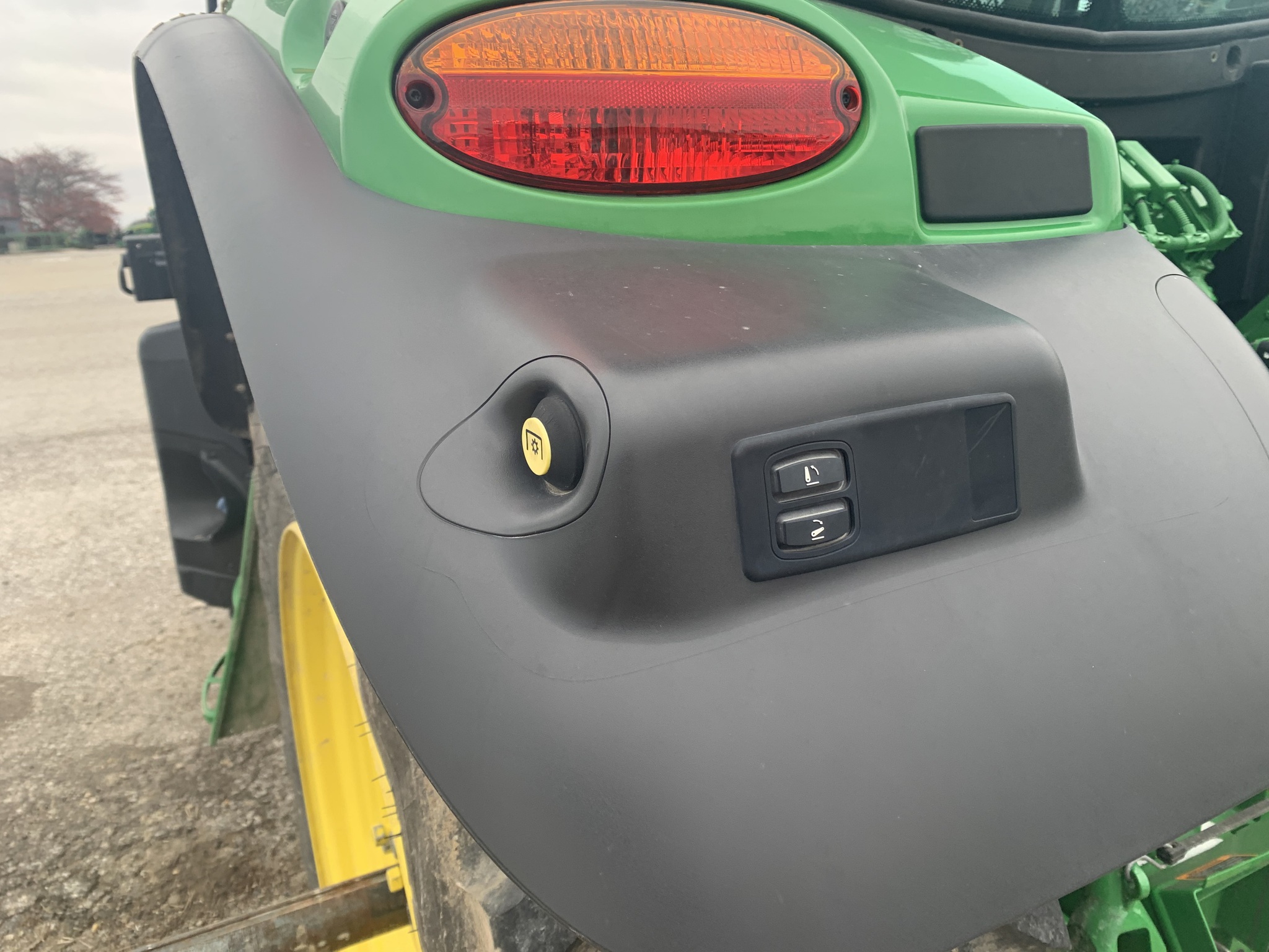 2023 John Deere 6R 120 Image 4