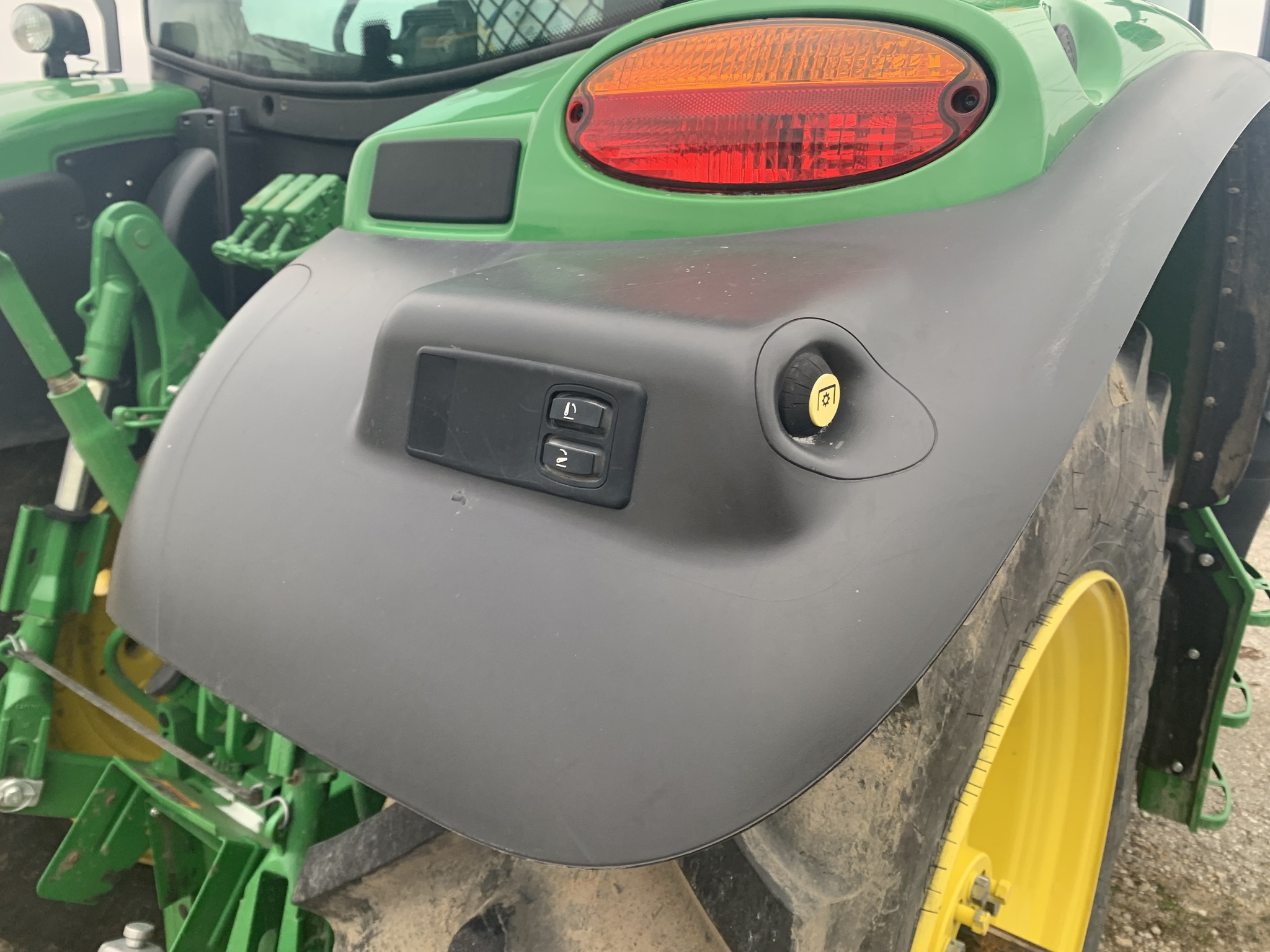 2023 John Deere 6R 120 Image 5