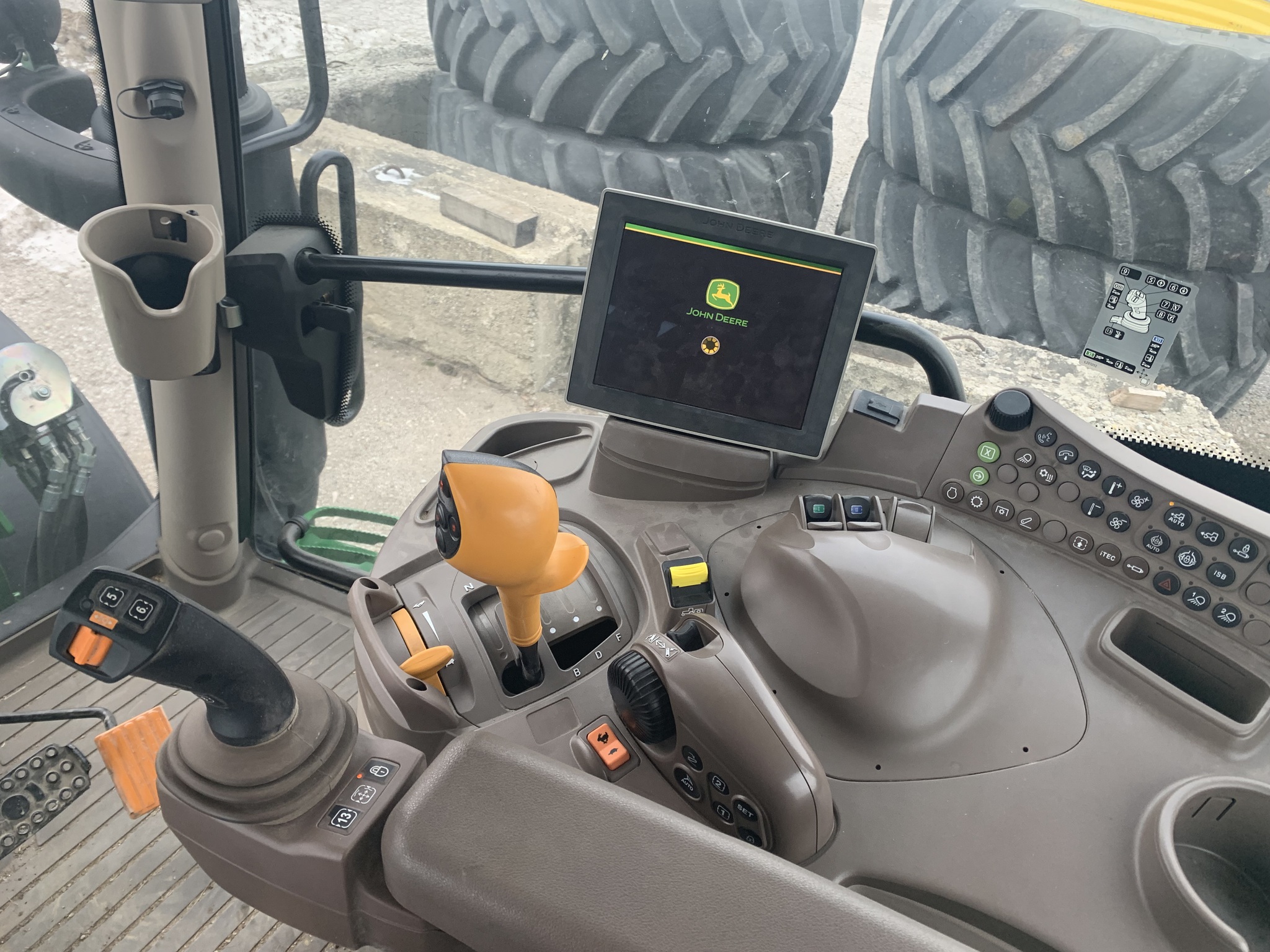 2023 John Deere 6R 120 Image 11