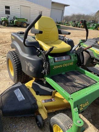 2010 John Deere Z445 Photo 4