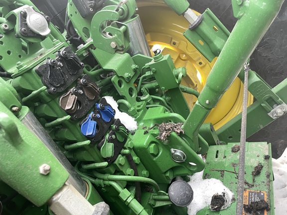 2025 John Deere 6R 175 - Photo11