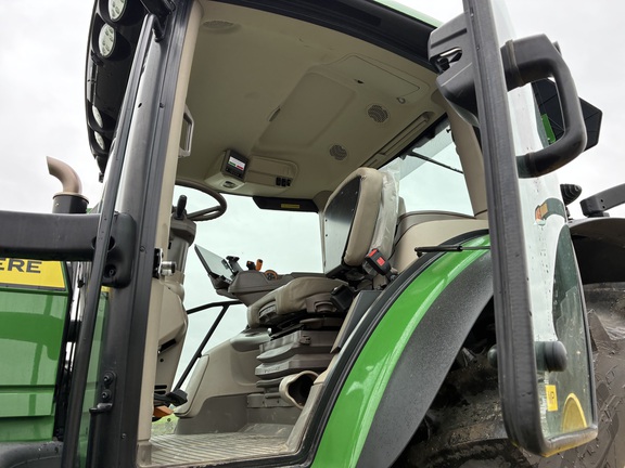 2025 John Deere 6R 175 - Photo32