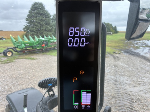 2025 John Deere 6R 175 - Photo35