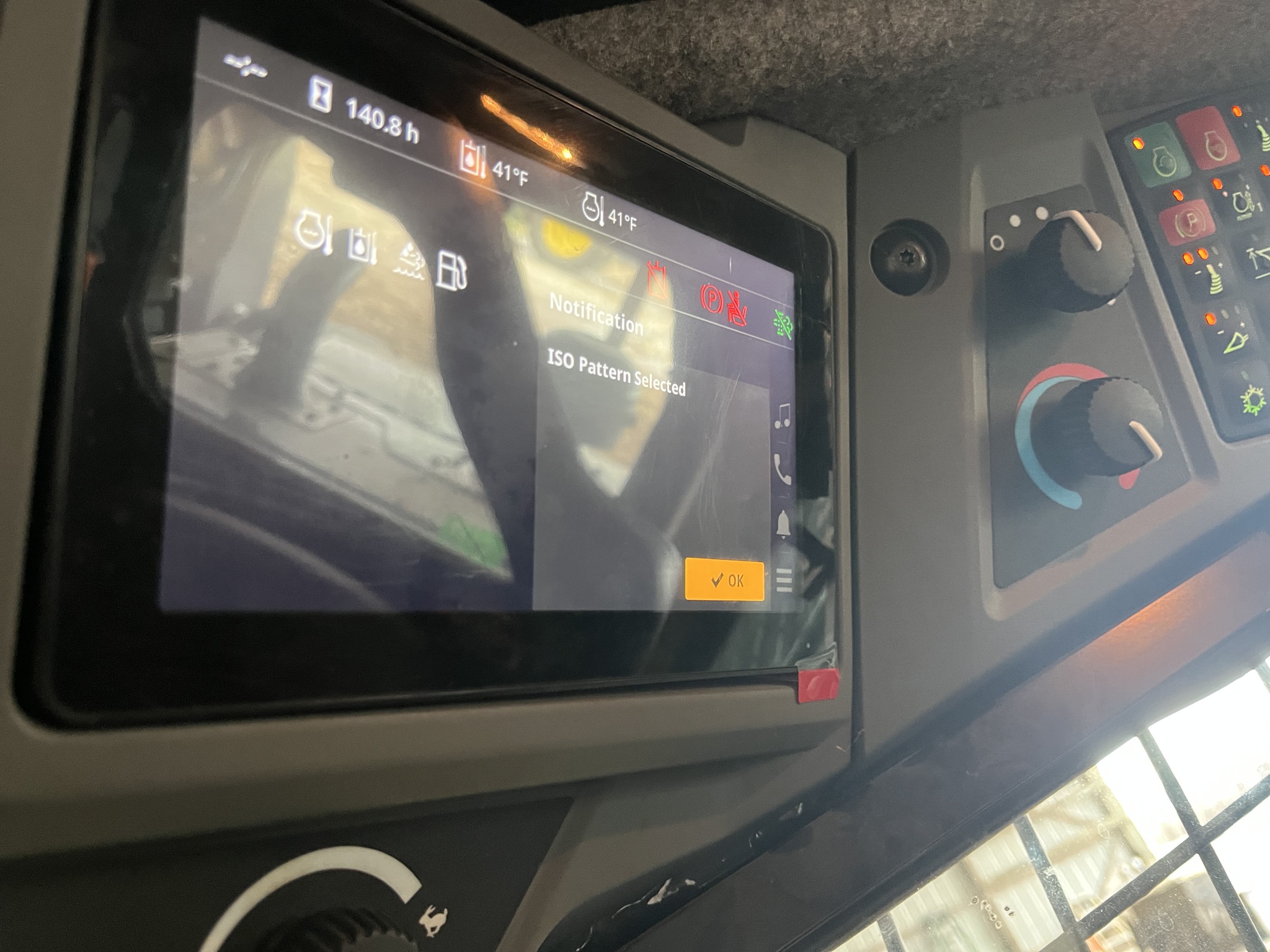 2024 John Deere 333 P Image 9