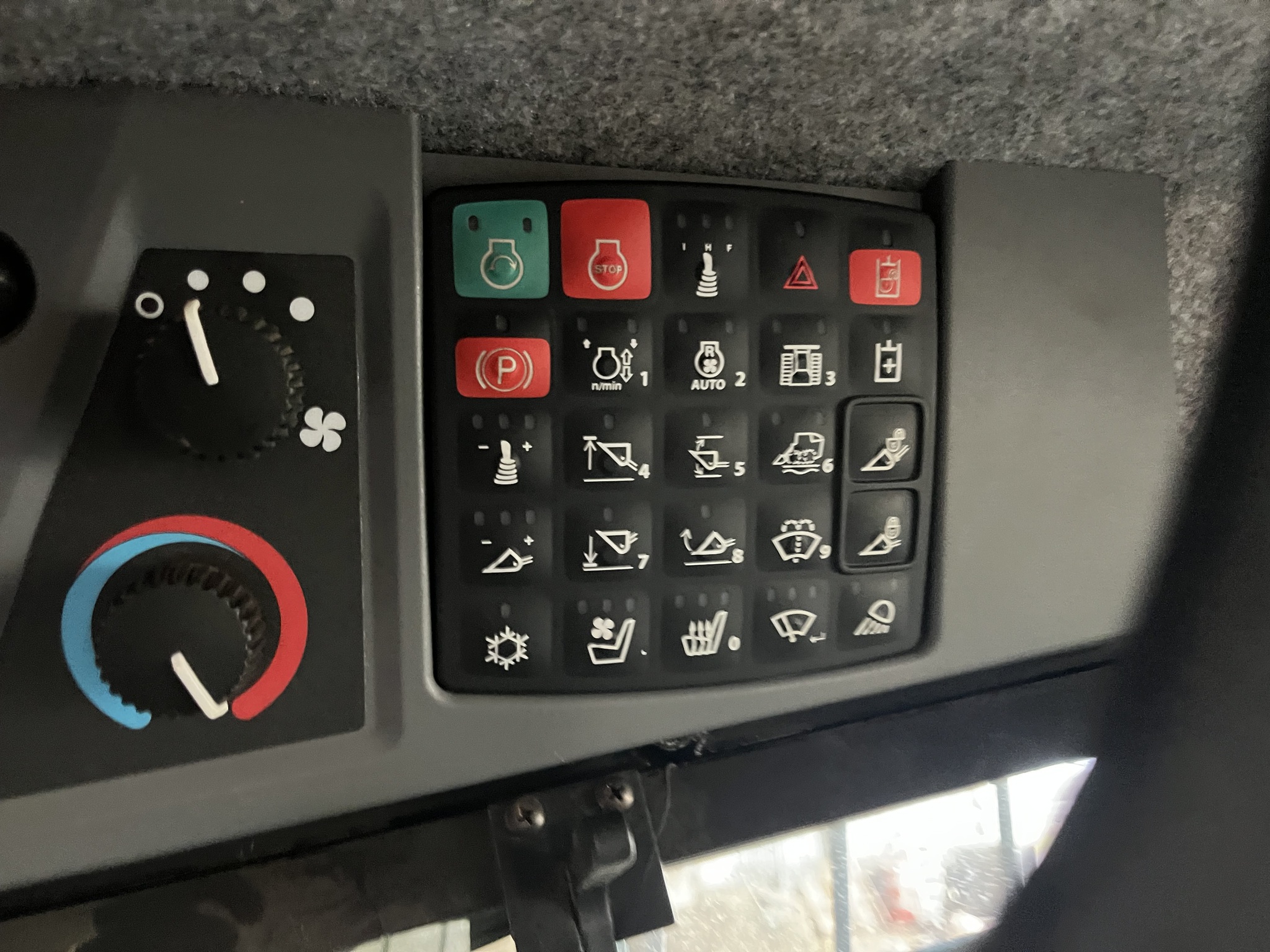 2024 John Deere 333 P Image 7