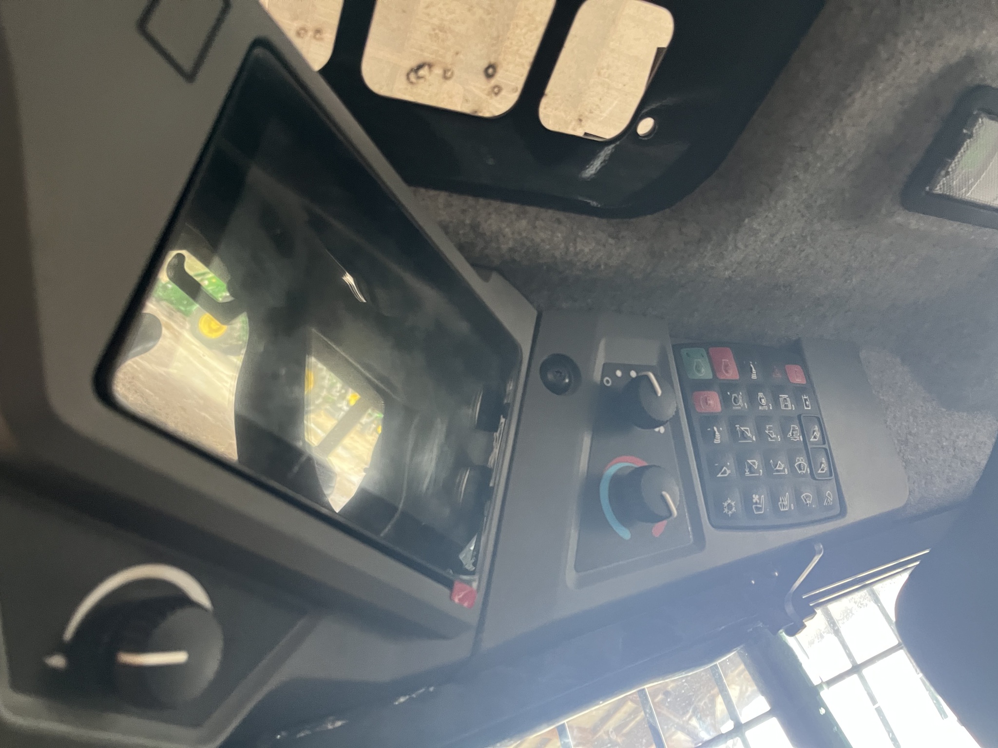 2024 John Deere 333 P Image 6