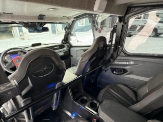 2021 Polaris General 4XP1000 Image 4