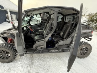 2021 Polaris General 4XP1000 Image 6