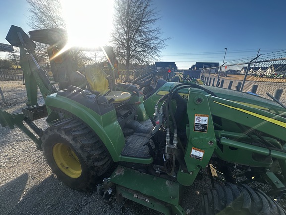 2018 John Deere 2038R