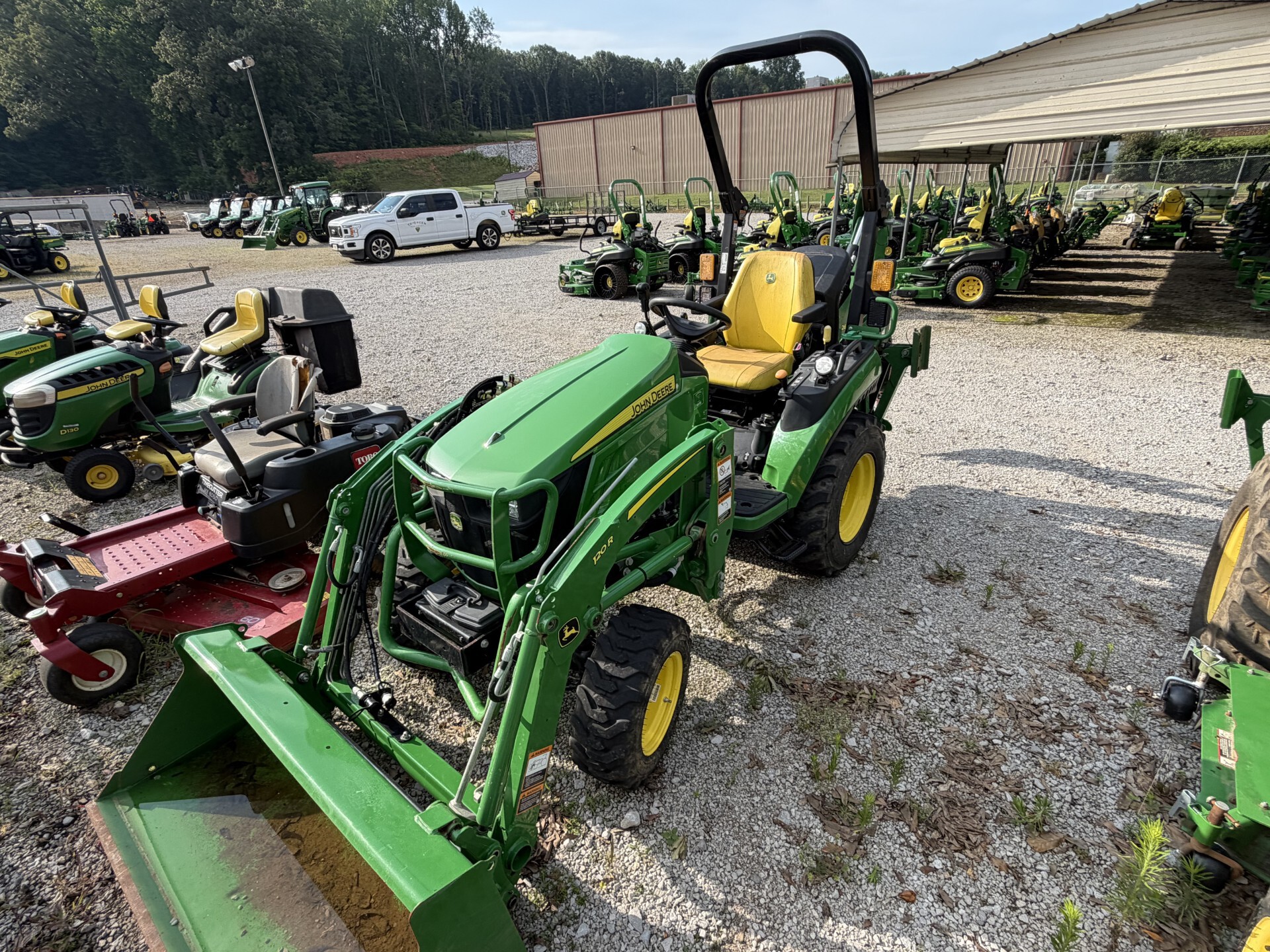 2023 John Deere 2025R