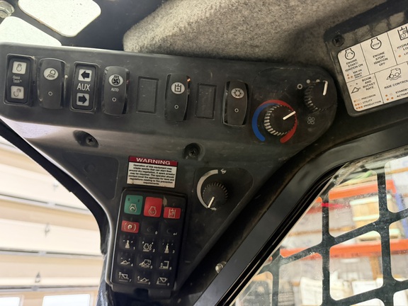 Photo of 2017 John Deere 333G