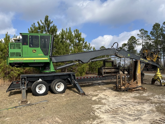 2019 John Deere 437E
