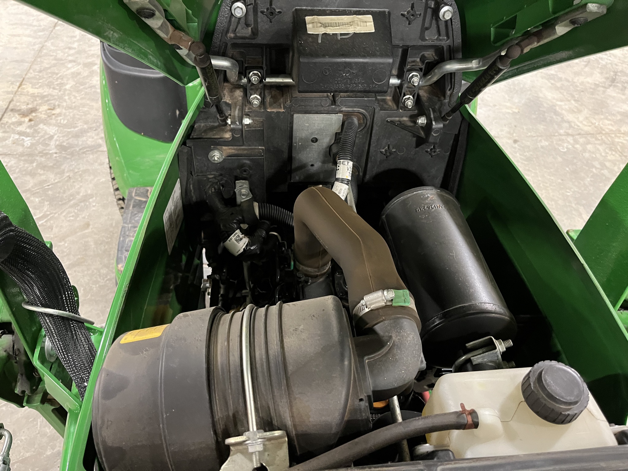 2021 John Deere 1025R Image 21