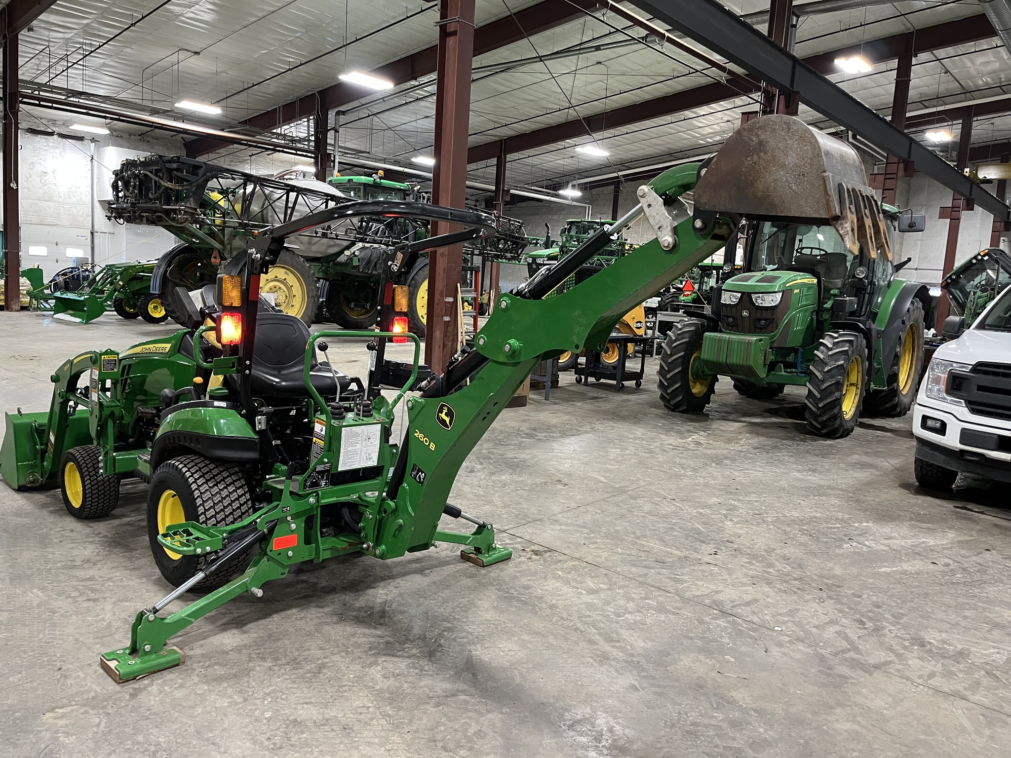 2021 John Deere 1025R Image 27