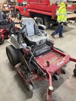 Photo of 2022 Exmark LZE742GKC